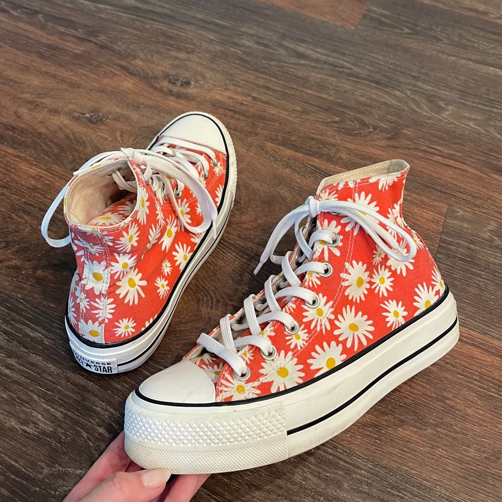 Daisy Converse Chuck Taylor Platform High Tops